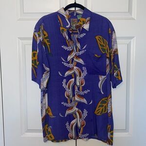 Men’s button shirt  